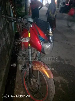 বাজাজ পালসার ১৫০ ২০২৪ রেড