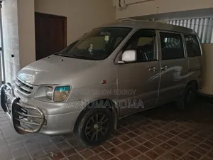 New Toyota Noah 2005 Silver