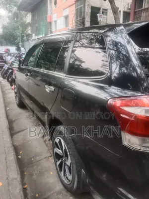 Toyota Corolla Fielder 2018 Black
