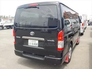 Toyota HiAce 2023 Black