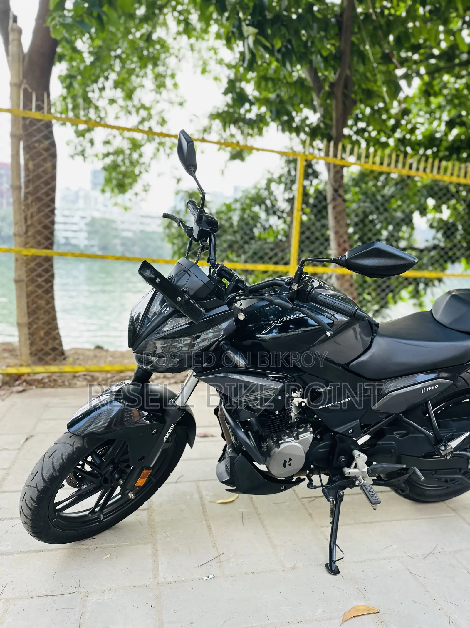 Hero Xtreme 125R 2025 Black