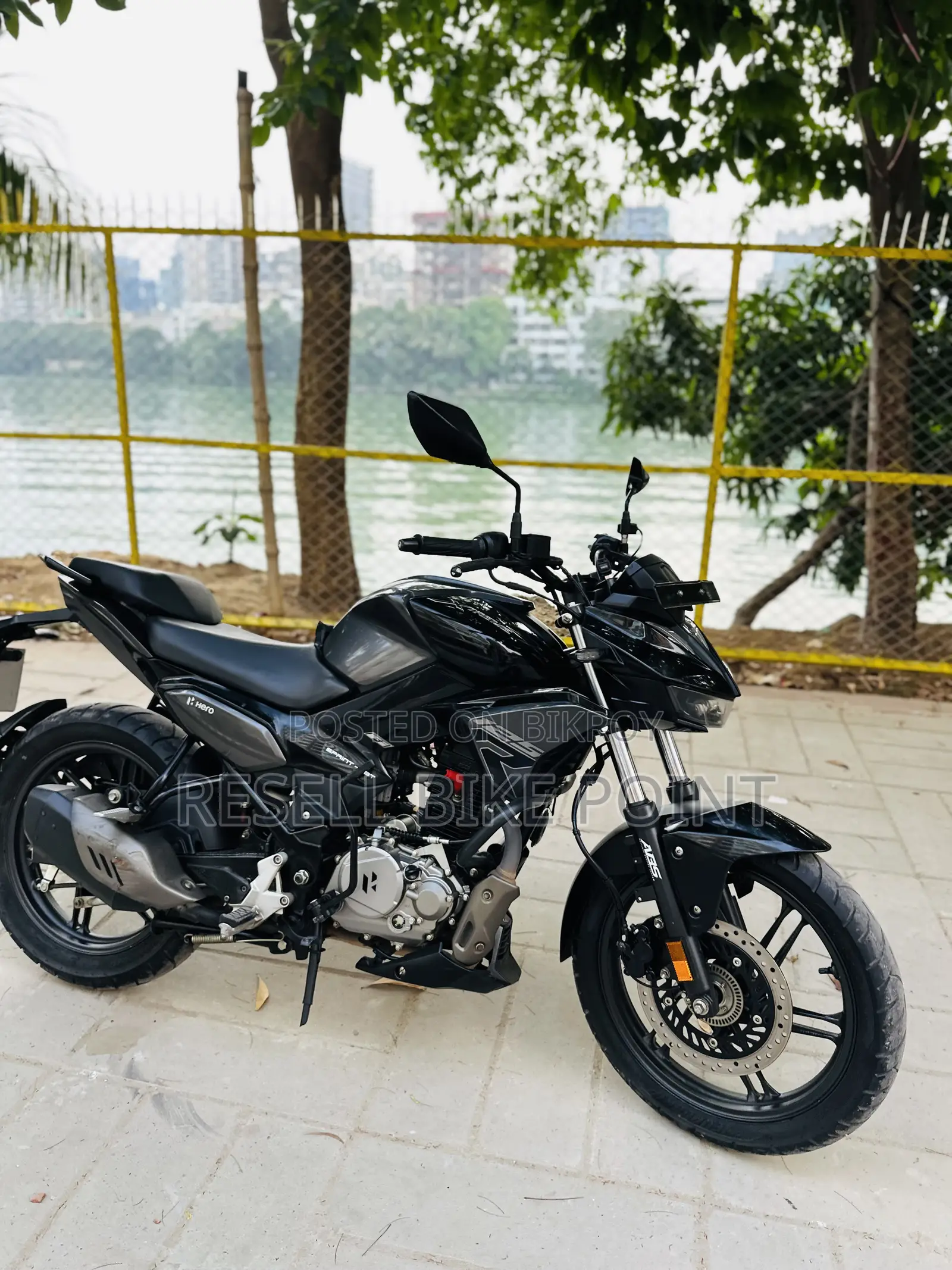 Hero Xtreme 125R 2025 Black