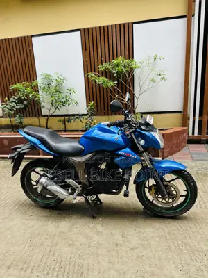 সুজুকি জিক্সার ২০২২ নীল