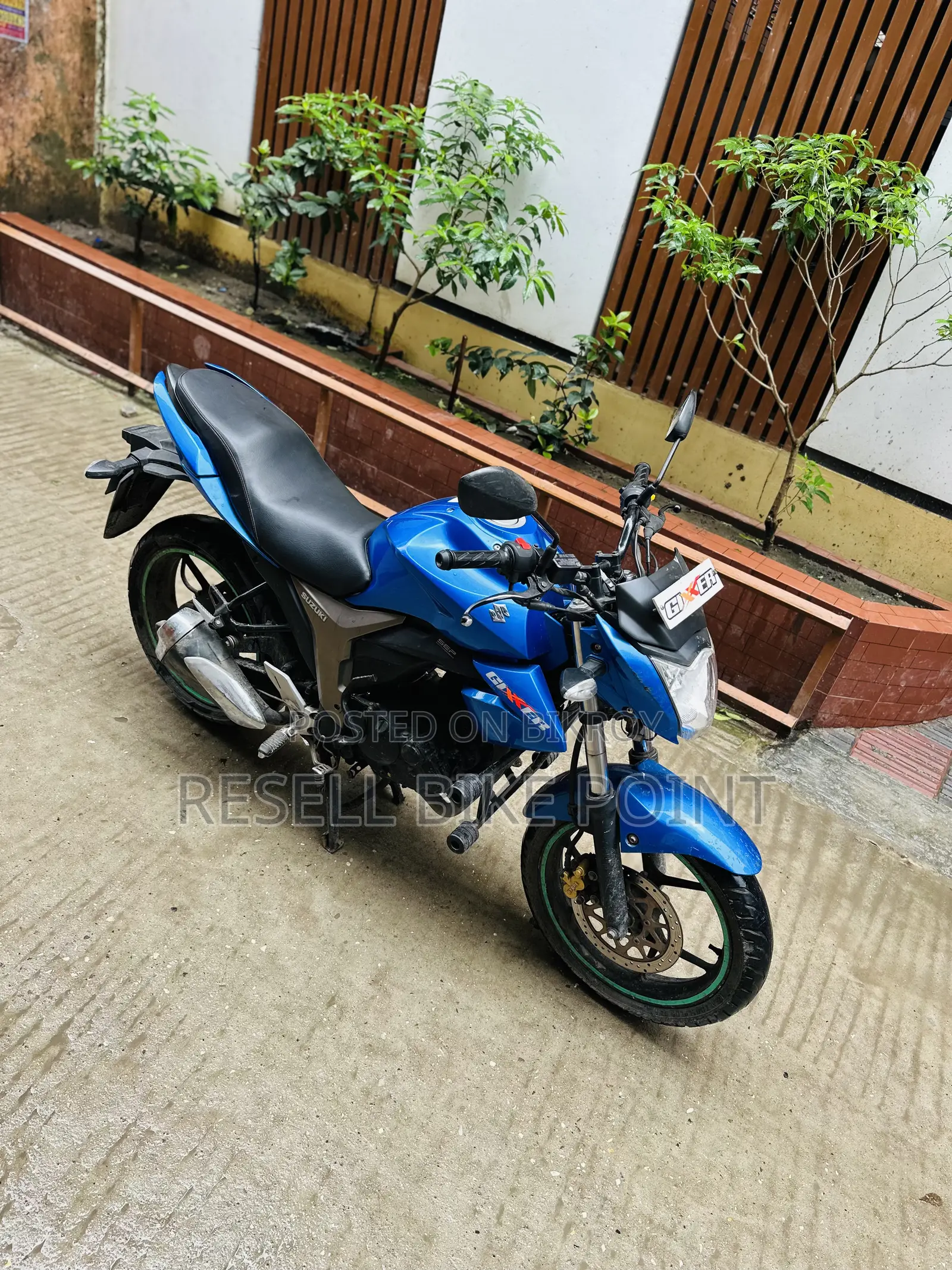 সুজুকি জিক্সার ২০২২ নীল