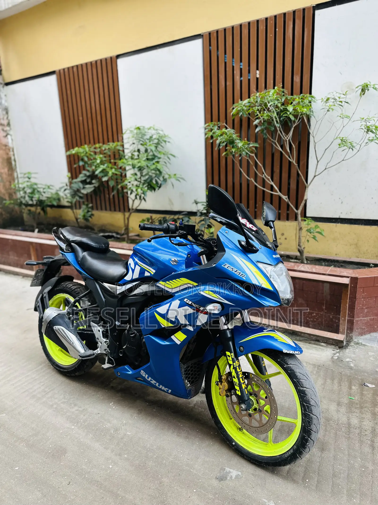 সুজুকি জিক্সার এসএফ ২০২০ নীল