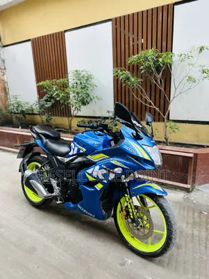সুজুকি জিক্সার এসএফ ২০২০ নীল