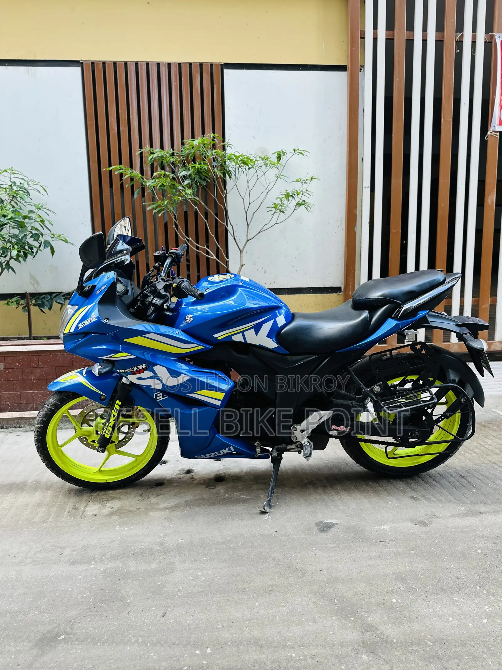 সুজুকি জিক্সার এসএফ ২০২০ নীল