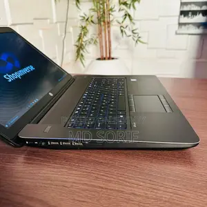 Laptop HP ZBook 17 32GB Intel Core I7 SSD 512GB