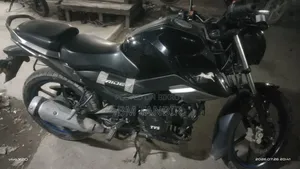 নতুন টিভিএস রাইডার ১২৫ ২০২৩ কালো