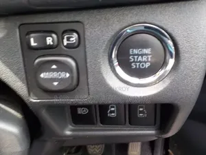 Toyota HiAce 2021 Black