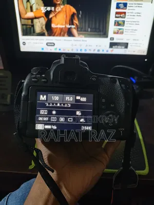 Canon Eos 77d