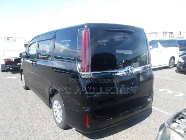 Toyota Noah 2021 Black