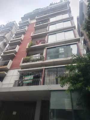 ব্যবহৃত অ্যাপার্টমেন্ট, বাড্ডা-এ ৩ বেডরুমের অ্যাপার্টমেন্ট বিক্রয়ের জন্য