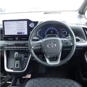 Toyota Voxy Hybrid S-Z 2WD 7-Seater 2022 Pearl