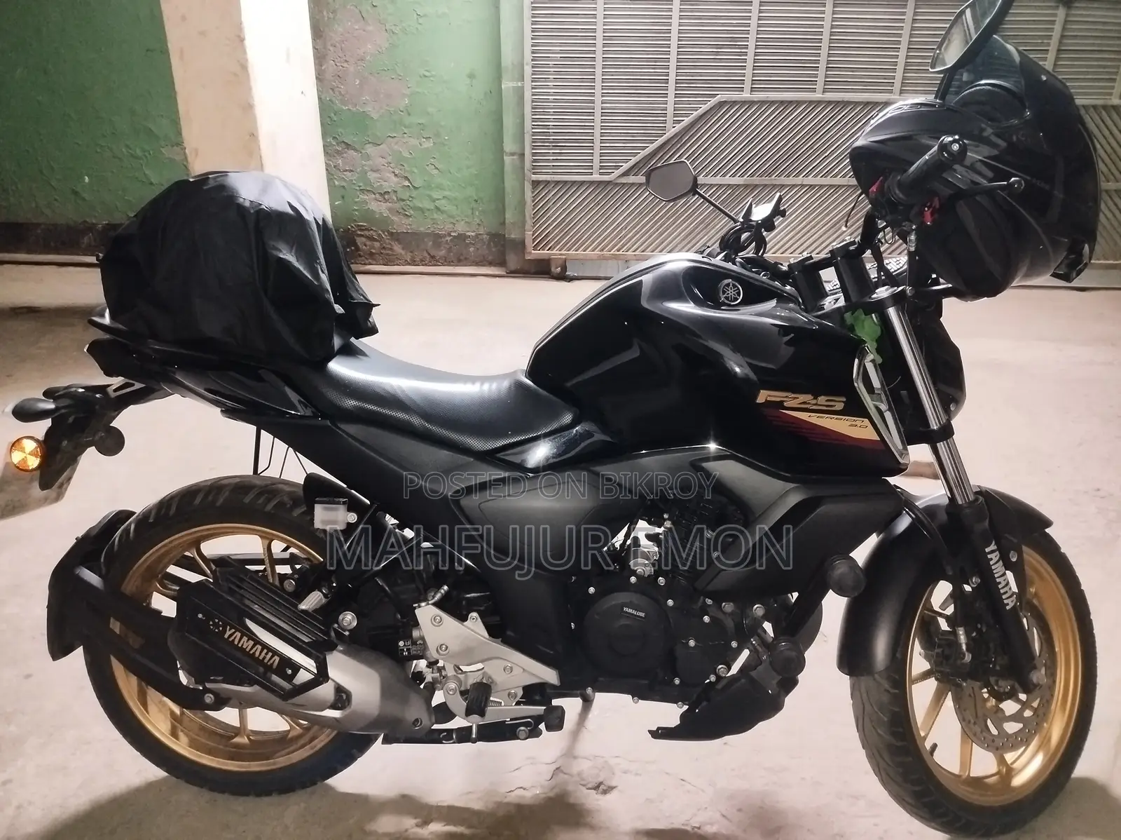 ইয়ামাহা এফজেডএস ভি৩ ২০২৫ ব্ল্যাক