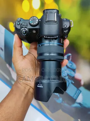 Samsung NX11 Mirrorless Camera