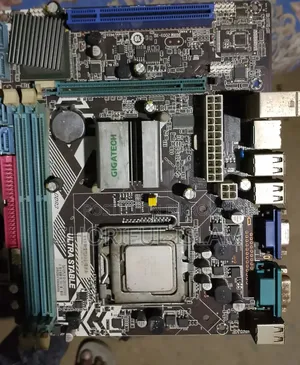 Gigatech G41 + Processor