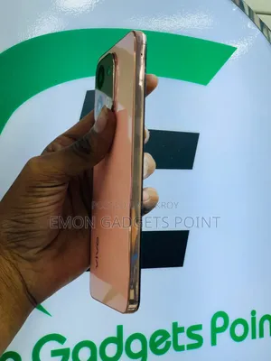 Vivo Y28 128 GB Orange