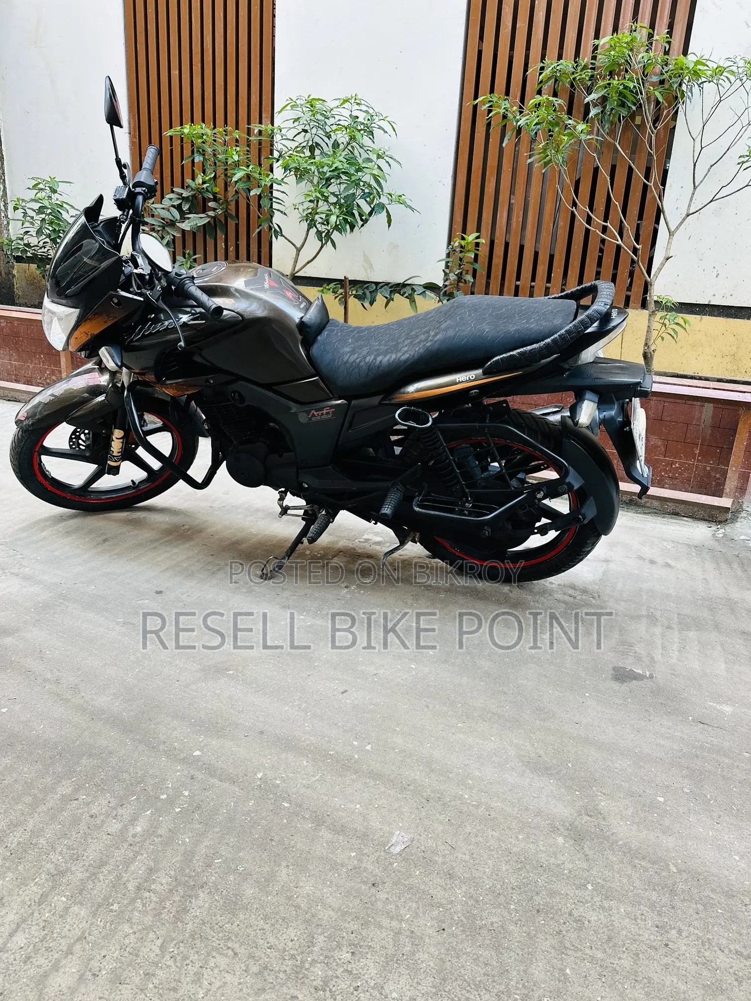 Hero Hunk 2019 Brown