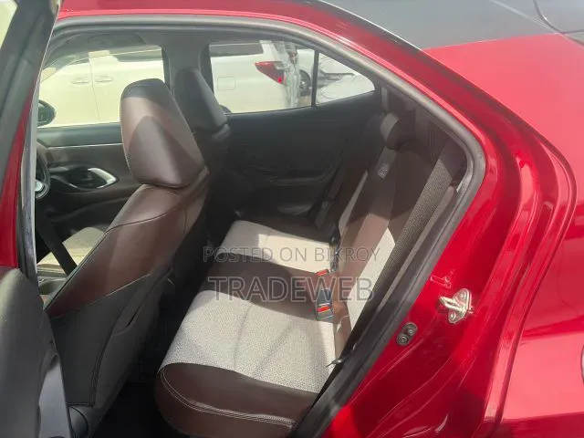 Toyota Yaris Cross 2021 Red