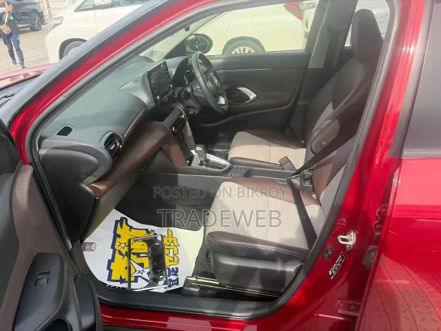 Toyota Yaris Cross 2021 Red
