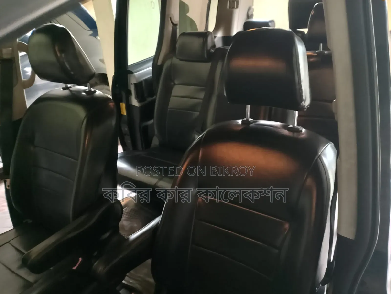 টয়োটা নোয়া ২০১৩ কালো