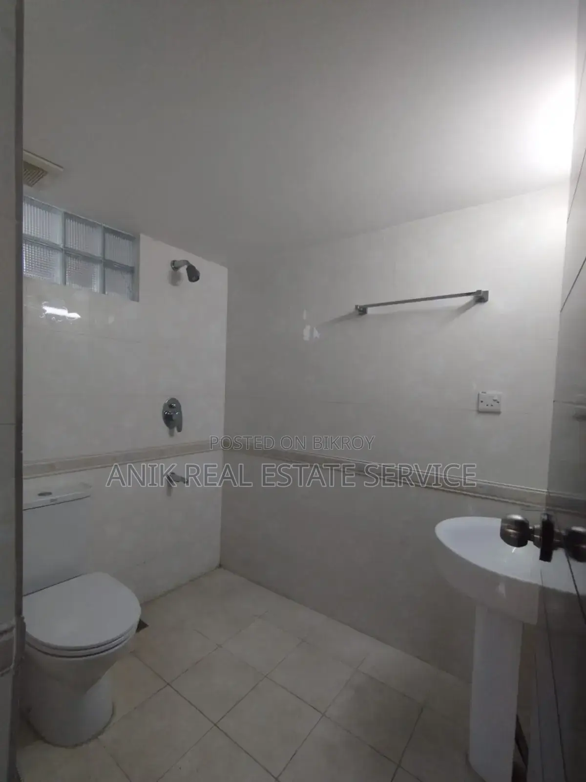 Furnished 3 Bedroom Apartment in Anik Real Estate, Banani for Rent