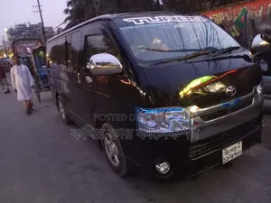 Toyota HiAce 2010 Black