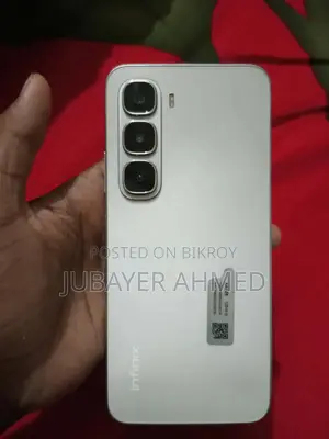 New Infinix Hot 60i 128 GB Silver