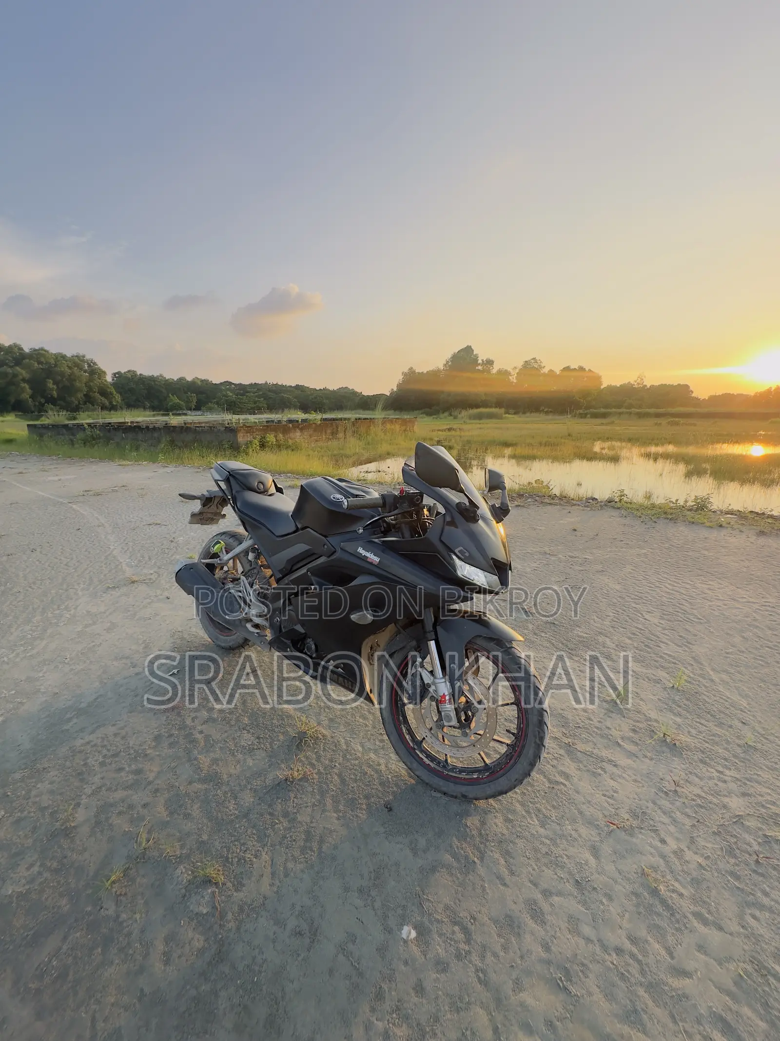 ইয়ামাহা আর১৫ ভি৩ ২০১৮ কালো