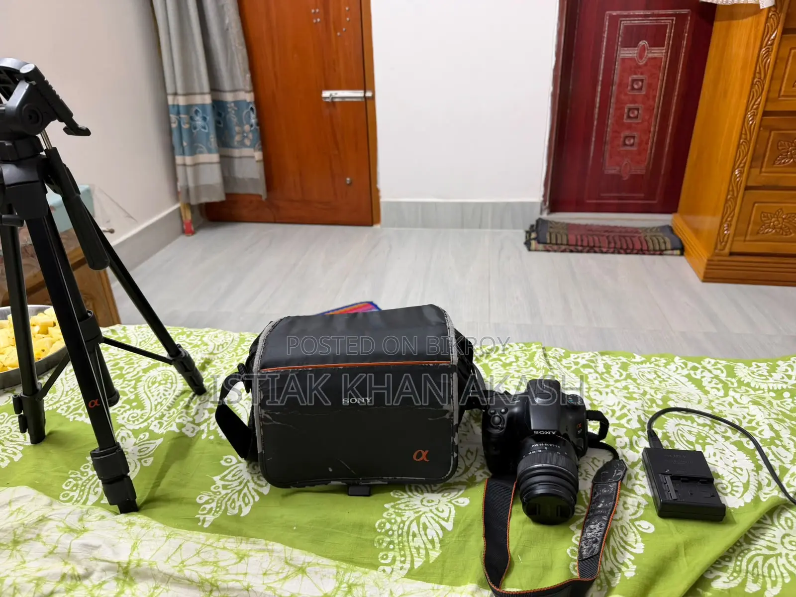 Sony Alpha 57