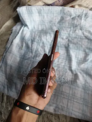 সনি ৮ জিবি গোল্ড