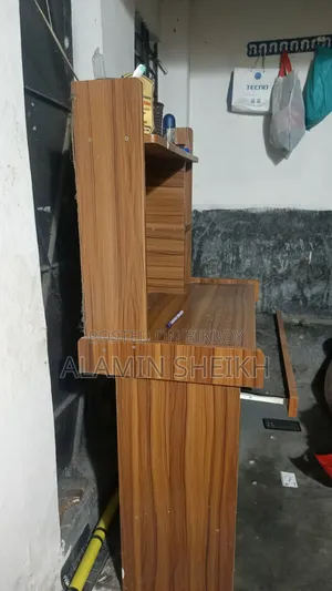 কম্পিউটার টেবিল / স্টাডি টেবিল