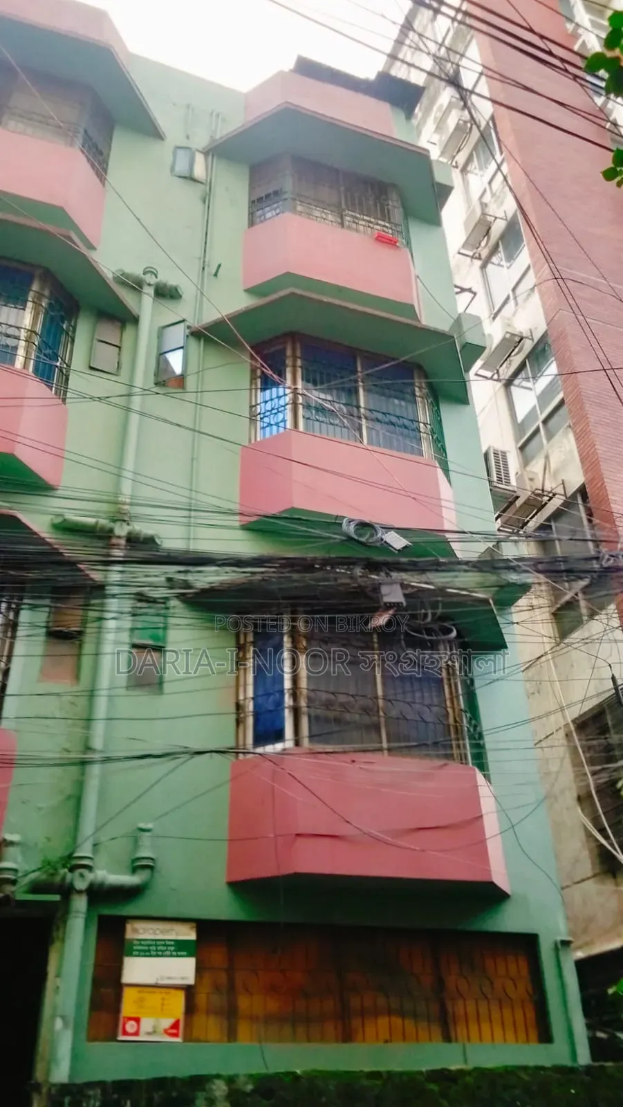 8 Bedroom House in August 6, Motijheel for Sale