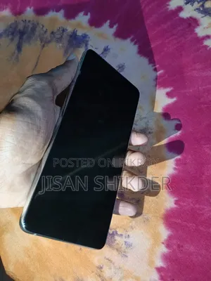 স্যামসাং গ্যালাক্সি এস২১+ ৫জি ২৫৬ জিবি সিলভার