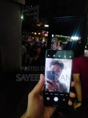 মোটর চলা এজ ৫০ ফিউশন ২৫৬ জিবি সাদা
