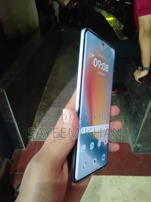 মোটর চলা এজ ৫০ ফিউশন ২৫৬ জিবি সাদা