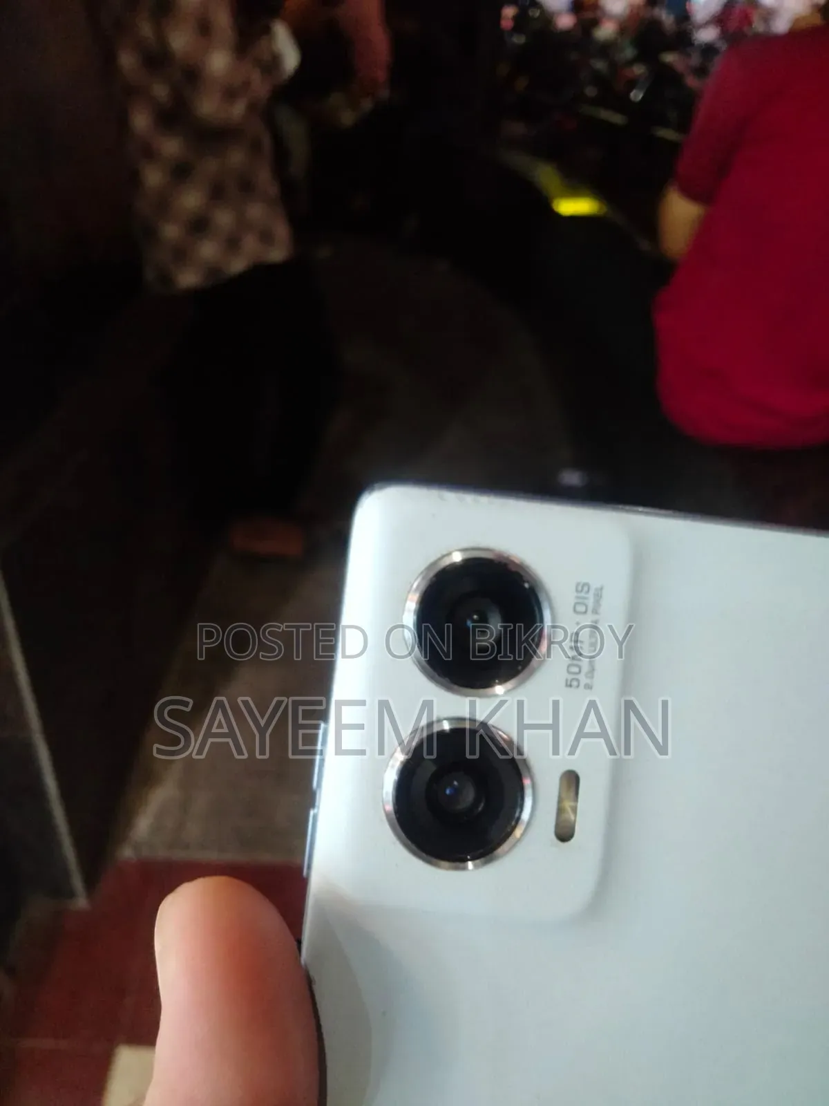 মোটর চলা এজ ৫০ ফিউশন ২৫৬ জিবি সাদা
