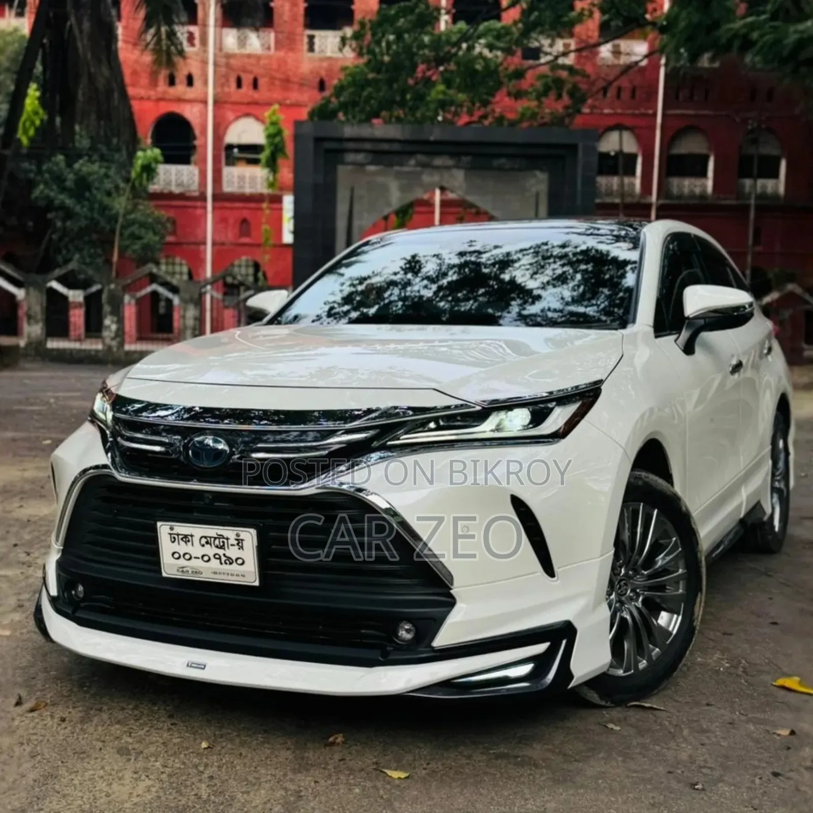 Toyota Harrier 2.5 Hybrid 2020 Pearl