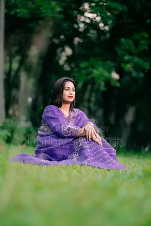 কোটা কাপড়ের উপর জ‍্যরিসুতার কাজ