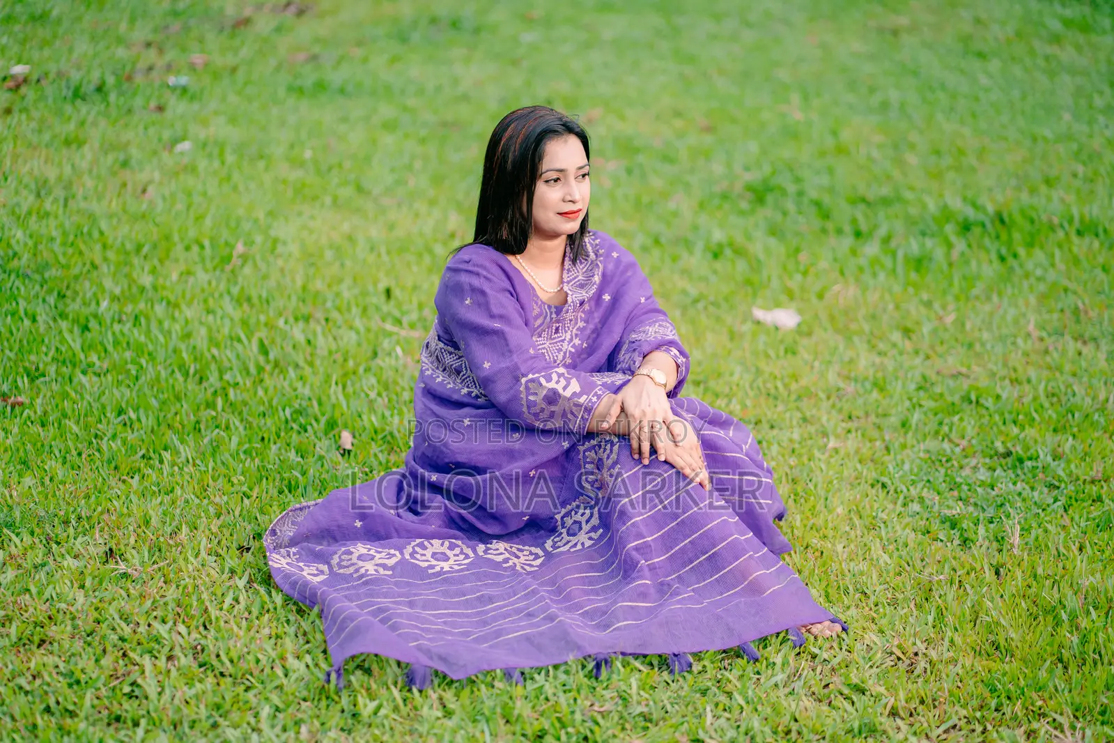 কোটা কাপড়ের উপর জ‍্যরিসুতার কাজ