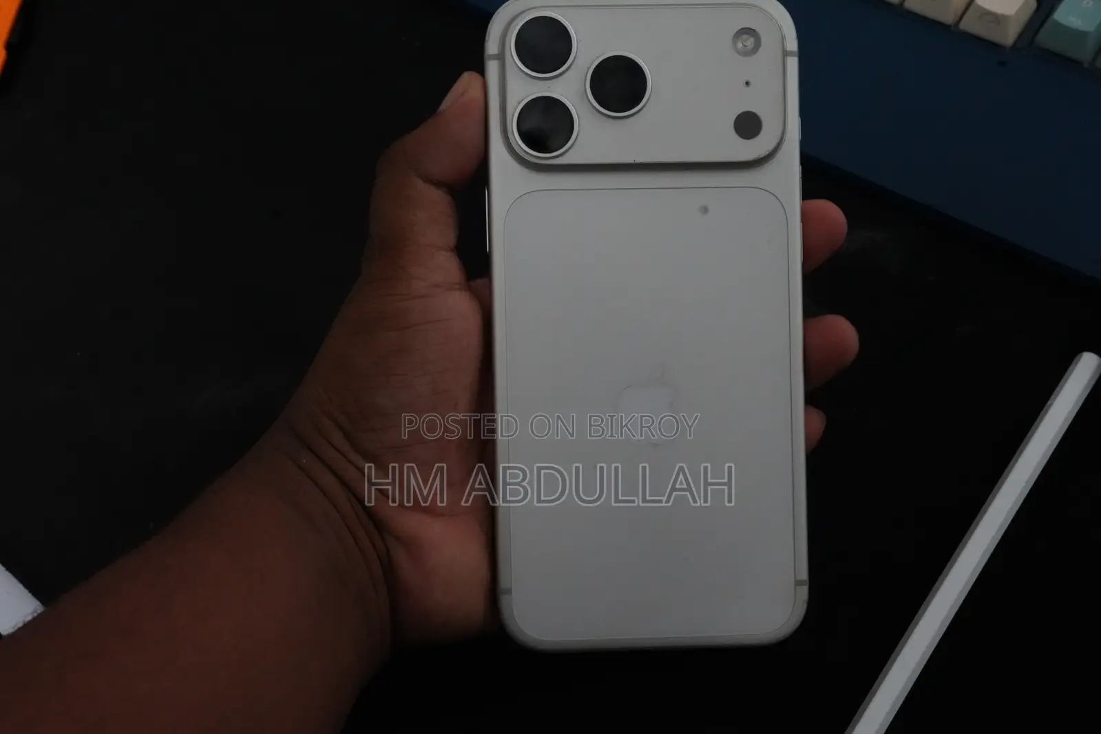অ্যাপল আইফোন ১৭ প্রো ম্যাক্স ২৫৬ জিবি হোয়াইট