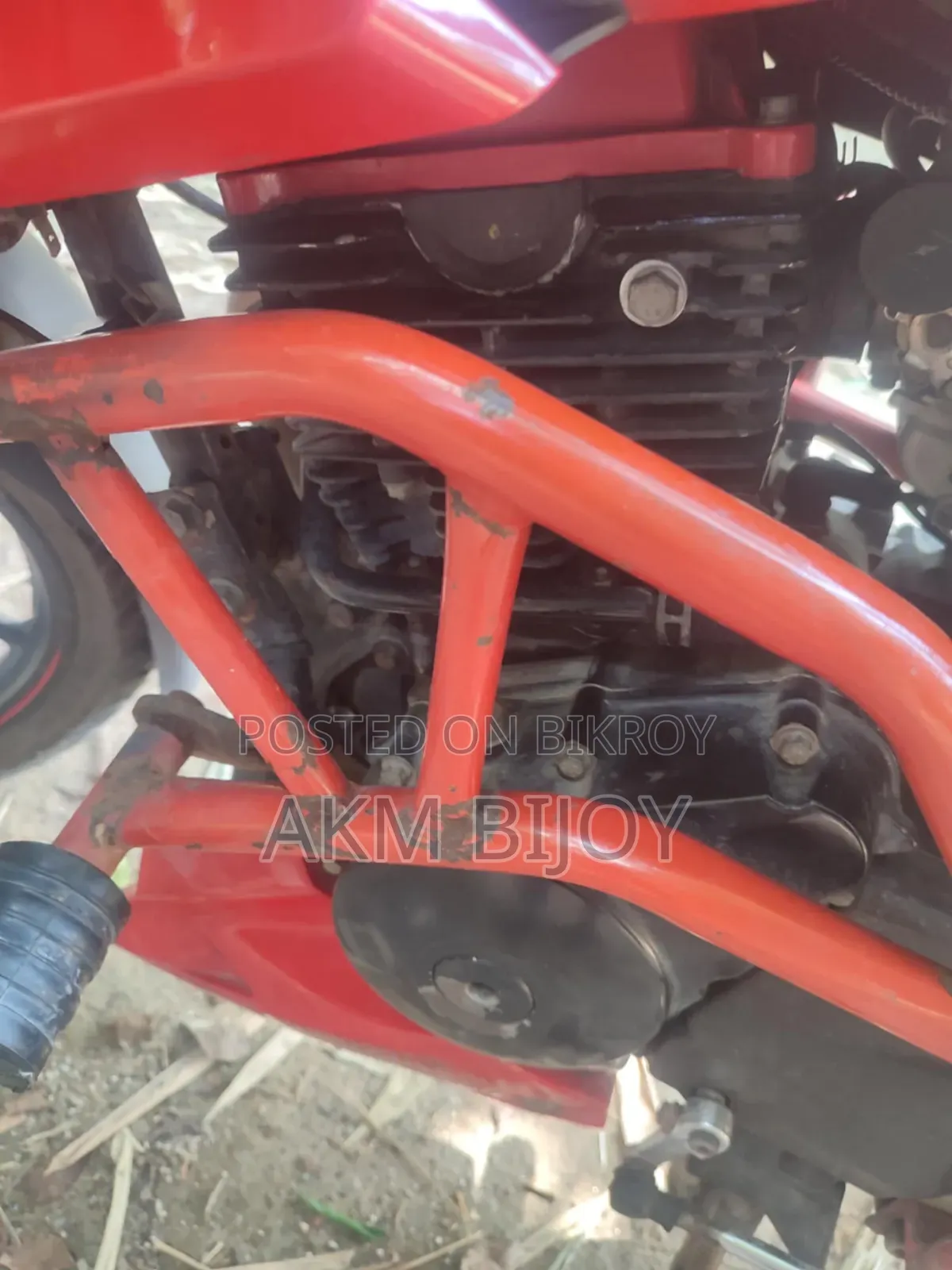 টিভিএস অ্যাপাচি ১৬০ ৪ভি ২০২১ লাল