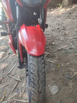টিভিএস অ্যাপাচি ১৬০ ৪ভি ২০২১ লাল