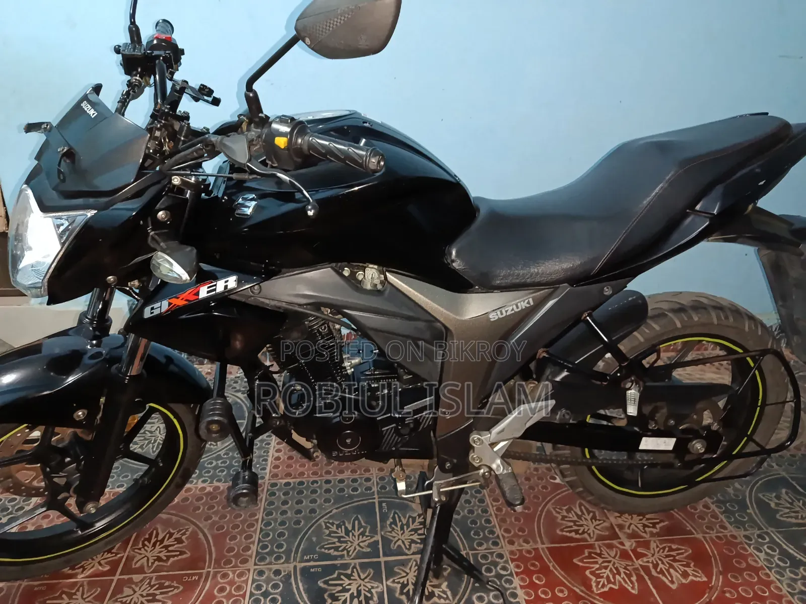 Suzuki Bike 2024 Black
