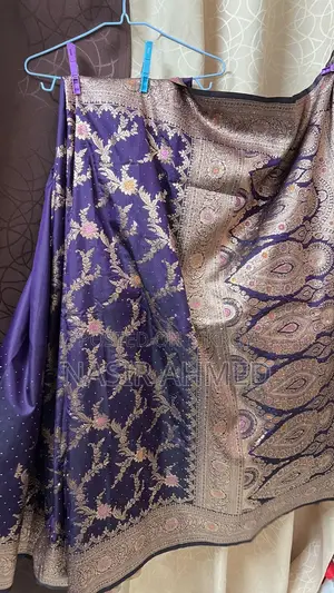 বেনারসি শাড়ি