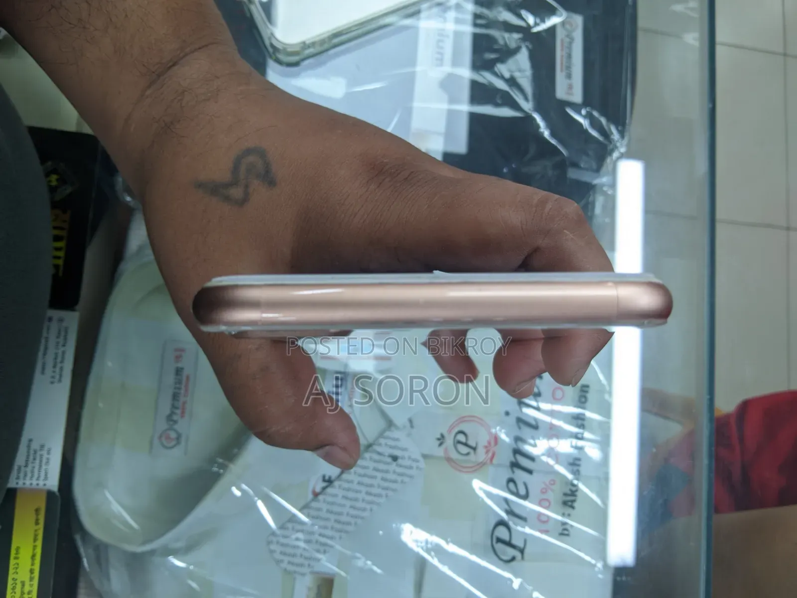 Apple iPhone 8 Plus 64 GB Gold