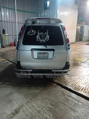 টয়োটা নোয়া ২০০৬ সিলভার