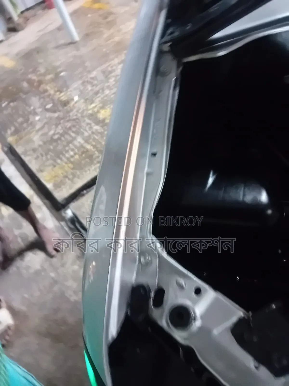 টয়োটা নোয়া ২০০৬ সিলভার