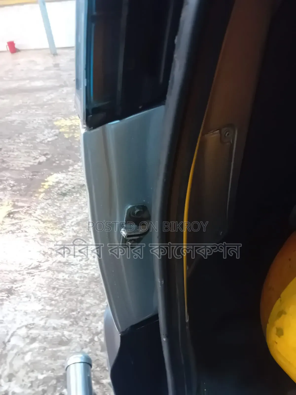 টয়োটা নোয়া ২০০৬ সিলভার